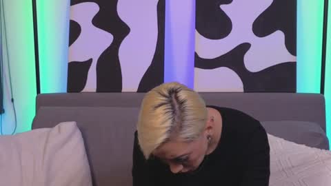 Snapshot of janehart_ chatting on January 3, 2025, 1:16 am Jane online show from January 3, 2025, 1:16 am