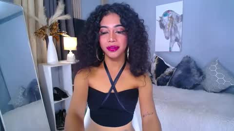 janemonet online show from February 13, 2025, 8:06 am