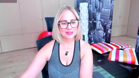 Snapshot of janeturner chatting on May 11, 2026, 1:06 pm JANE TURNER MILF online show from May 11, 2026, 1:06 pm