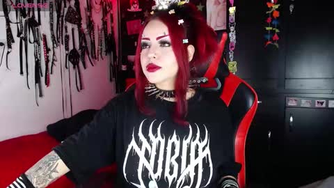 Snapshot of janna_ink chatting on December 31, 2024, 2:51 am      online show from December 31, 2024, 2:51 am