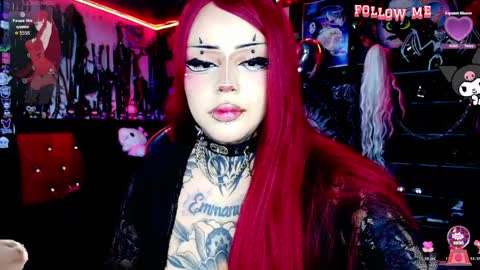 Snapshot of janna_ink chatting on April 5, 2026, 11:24 pm online show from April 5, 2026, 11:24 pm