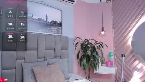 Janna online show from November 21, 2025, 11:20 am