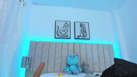 Snapshot of janne_moore chatting on March 10, 2025, 11:21 am Jane online show from March 10, 2025, 11:21 am