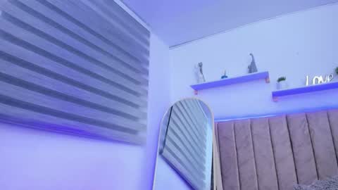 Snapshot of janne_moore chatting on October 24, 2025, 3:47 am Jane online show from October 24, 2025, 3:47 am