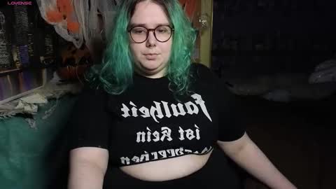 Snapshot of jannet_star chatting on November 9, 2025, 1:37 am Jannet online show from November 9, 2025, 1:37 am