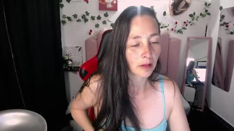 Snapshot of janneth16 chatting on April 16, 2026, 12:06 pm janneth16 online show from April 16, 2026, 12:06 pm