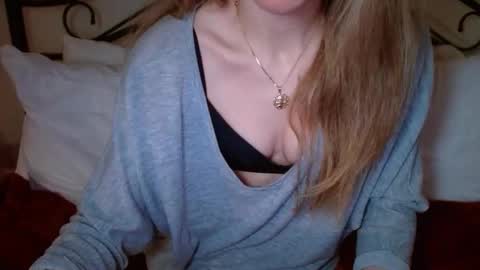 Snapshot of januarydaze chatting on December 2, 2025, 7:25 am the small pp whisperer ball puncher online show from December 2, 2025, 7:25 am