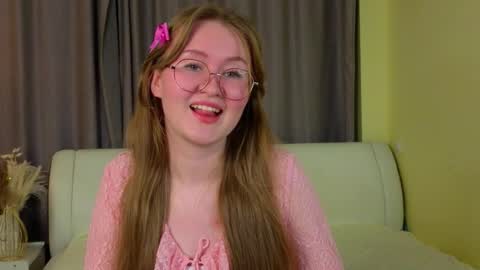 januarymaslin online show from October 25, 2025, 8:47 pm