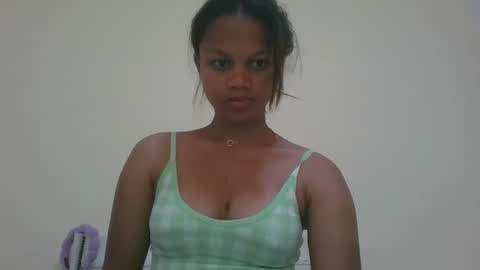 Snapshot of jarevava chatting on October 6, 2025, 3:59 am Jarevava online show from October 6, 2025, 3:59 am