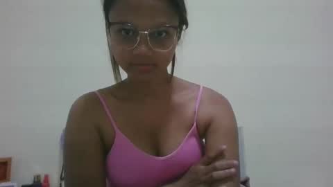 Snapshot of jarevava chatting on October 9, 2025, 3:32 pm Jarevava online show from October 9, 2025, 3:32 pm