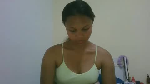 Snapshot of jarevava chatting on October 25, 2025, 6:57 pm Jarevava online show from October 25, 2025, 6:57 pm