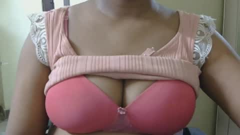 Snapshot of jasmeen_love143 chatting on June 30, 2026, 8:10 pm jasmeen online show from June 30, 2026, 8:10 pm