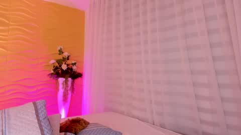 Snapshot of jasmiinevans chatting on February 4, 2025, 12:08 am Jasmin Evans online show from February 4, 2025, 12:08 am