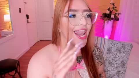 Snapshot of jasmiinevans chatting on February 20, 2025, 11:21 pm Jasmin Evans online show from February 20, 2025, 11:21 pm