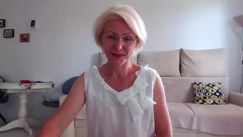 Snapshot of jasmin18v chatting on June 25, 2026, 1:26 pm Jasmin room for people 40 online show from June 25, 2026, 1:26 pm