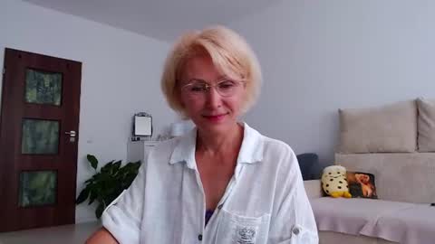 Snapshot of jasmin18v chatting on July 11, 2026, 1:14 pm Jasmin room for people 40 online show from July 11, 2026, 1:14 pm