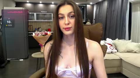 Jasmine online show from April 26, 2026, 8:17 pm