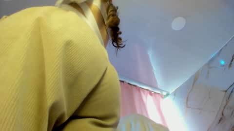 Snapshot of jasmine_hyper_1 chatting on December 12, 2024, 2:33 pm Jas online show from December 12, 2024, 2:33 pm