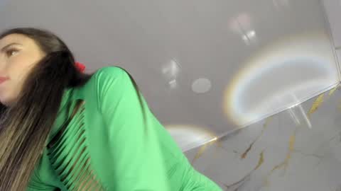 Snapshot of jasmine_hyper_1 chatting on December 16, 2024, 5:11 pm Jas online show from December 16, 2024, 5:11 pm