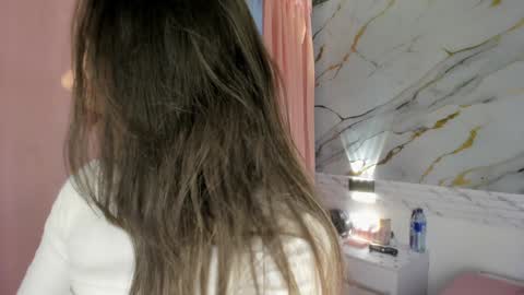 Snapshot of jasmine_hyper_1 chatting on December 26, 2024, 8:11 pm Jas online show from December 26, 2024, 8:11 pm