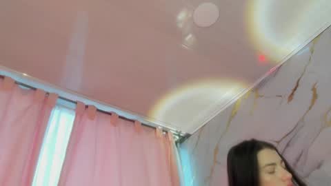 Snapshot of jasmine_hyper_1 chatting on January 11, 2025, 7:59 pm Jas online show from January 11, 2025, 7:59 pm