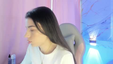 Snapshot of jasmine_hyper_1 chatting on February 15, 2025, 6:12 pm Jas online show from February 15, 2025, 6:12 pm