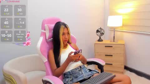Snapshot of jasmineross_1 chatting on April 9, 2026, 3:28 pm jasmine online show from April 9, 2026, 3:28 pm