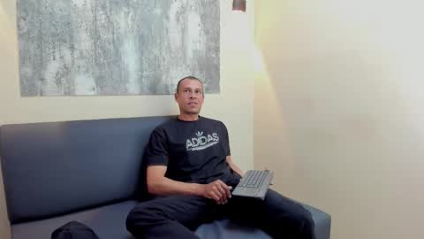 Snapshot of jason_tomas chatting on February 7, 2026, 8:12 pm Jason online show from February 7, 2026, 8:12 pm