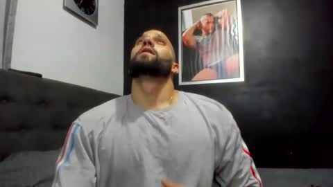 Snapshot of jasonmartiinez chatting on January 30, 2025, 2:27 am online show from January 30, 2025, 2:27 am