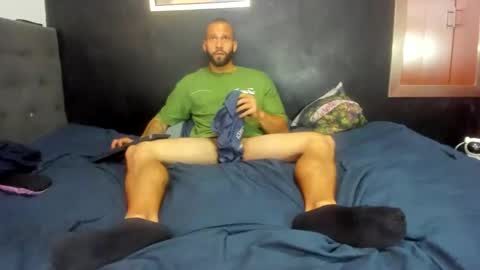 Snapshot of jasonmartiinez chatting on October 28, 2025, 2:42 pm online show from October 28, 2025, 2:42 pm