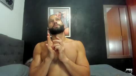 Snapshot of jasonmartiinez chatting on November 5, 2025, 4:45 am online show from November 5, 2025, 4:45 am