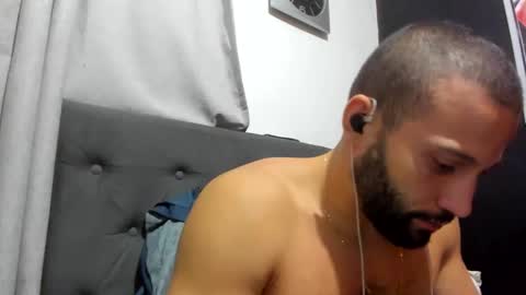 Snapshot of jasonmartiinez chatting on November 20, 2025, 4:12 am online show from November 20, 2025, 4:12 am