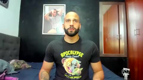 Snapshot of jasonmartiinez chatting on December 18, 2025, 3:51 pm online show from December 18, 2025, 3:51 pm