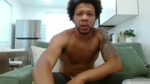 Snapshot of jasonsweets chatting on October 9, 2025, 11:25 pm Jason Sweets online show from October 9, 2025, 11:25 pm