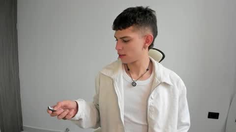 Snapshot of jasson___ chatting on December 5, 2025, 12:25 pm jasson___ online show from December 5, 2025, 12:25 pm