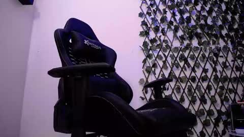 JKing  online show from March 5, 2026, 5:09 pm