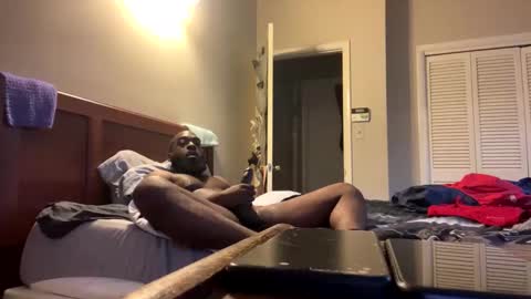 KingSnickers online show from October 27, 2025, 7:51 pm
