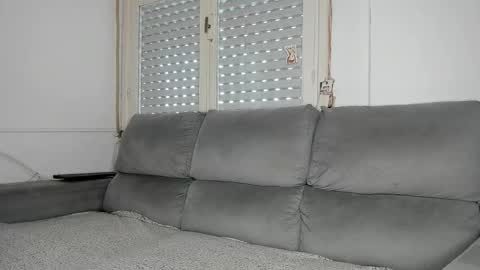 Javier  online show from January 19, 2026, 12:42 pm