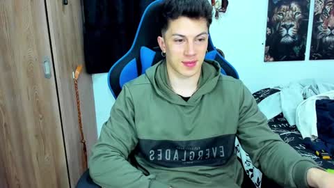 Snapshot of javiersexymann chatting on December 7, 2024, 10:06 pm Javier online show from December 7, 2024, 10:06 pm