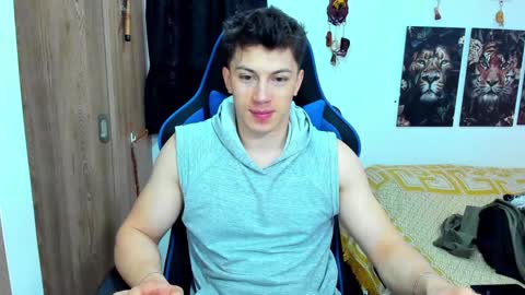 Snapshot of javiersexymann chatting on December 29, 2024, 5:33 pm Javier online show from December 29, 2024, 5:33 pm