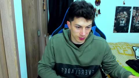 Snapshot of javiersexymann chatting on January 5, 2025, 3:32 am Javier online show from January 5, 2025, 3:32 am