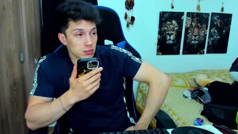 Snapshot of javiersexymann chatting on January 11, 2025, 2:30 am Javier online show from January 11, 2025, 2:30 am