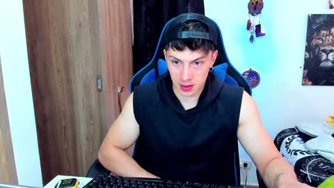 Snapshot of javiersexymann chatting on January 31, 2025, 6:14 pm Javier online show from January 31, 2025, 6:14 pm