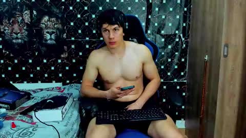 Javier online show from March 25, 2026, 11:44 pm