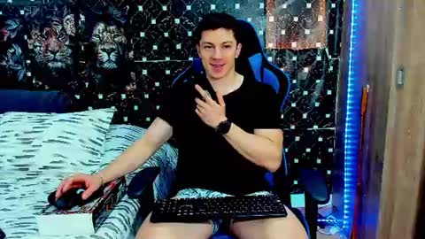 Snapshot of javiersexymann chatting on July 10, 2026, 4:09 pm Javier online show from July 10, 2026, 4:09 pm