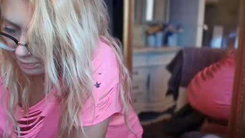 JAV online show from September 25, 2025, 11:52 pm