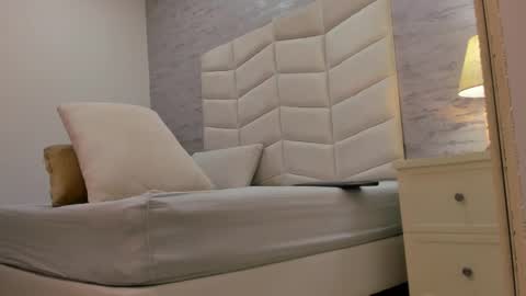 jax black online show from December 4, 2025, 7:22 pm