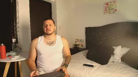 Snapshot of jaxen_steel chatting on July 3, 2026, 12:22 pm J A X E N online show from July 3, 2026, 12:22 pm