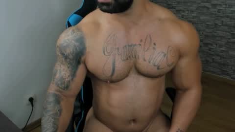 Snapshot of jaxonhunk chatting on November 1, 2025, 1:07 am JaxonHunk online show from November 1, 2025, 1:07 am