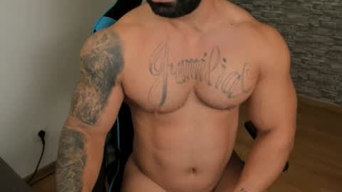 Snapshot of jaxonhunk chatting on November 9, 2025, 8:34 am JaxonHunk online show from November 9, 2025, 8:34 am